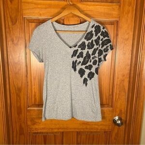Kenneth Cole Fitted V-Neck T-Shirt with Gray Sparkle Leopard Print